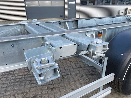 Hangler 3-aks 1x45/1x40/1x30/1x20/2x20 ADR Containerchassis - 10