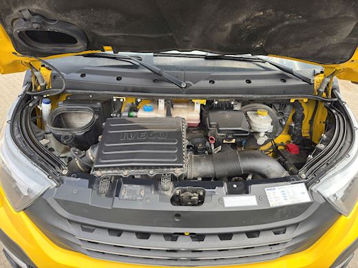 Iveco Daily 35-180 box/liftbil Lukket kasse - 18