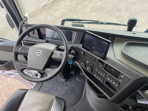 Volvo FH460 6x2 Lowdeck Pusher Sattelzugmaschine - 25