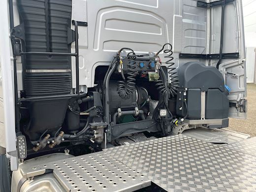 Volvo FH460 6x2 Lowdeck Pusher Sattelzugmaschine - 16