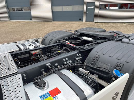 Scania S660 6x2 2950 Sattelzugmaschine - 9
