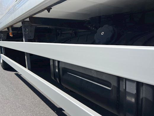 Volvo FL250 Foldedørskasse Fast kasse - 17