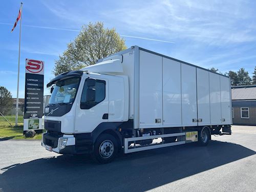 Volvo FL250 Foldedørskasse, Fast kasse