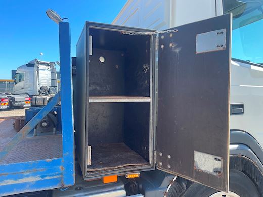 Volvo FM330 m.heldækkende rampe Knæklad - 11