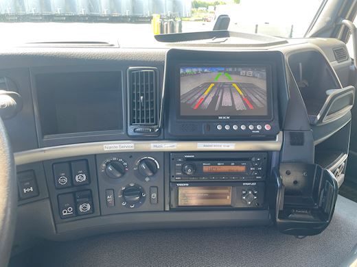 Volvo FM330 m.heldækkende rampe Knæklad - 14