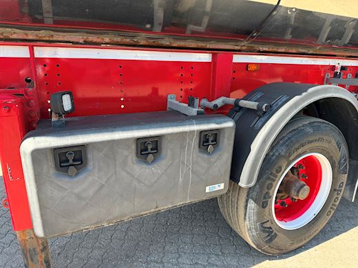 KLC Trailer 2-aks isoleret asfalt 26m3 Tip - 8