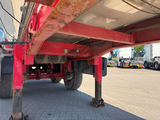 KLC Trailer 2-aks isoleret asfalt 26m3 Tip - 7