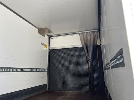 Volvo FL250 foldedørskasse Fast kasse - 11