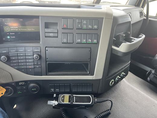 Volvo FM330 Foldedørskasse Fast kasse - 17