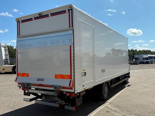 DAF XB 230 Fast Kasse m. lift Koffer aufbau - 3
