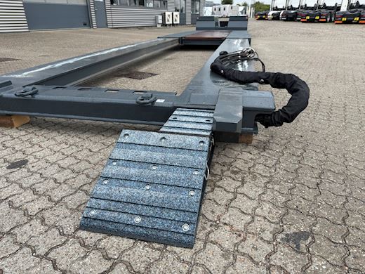SCHEUERLE U9 FL02 EuroCompact sengetrailer Nedbygget med seng - 16