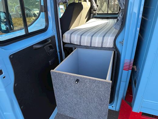 Iveco Daily 70C18 dobbelt cab Fast kasse - 18