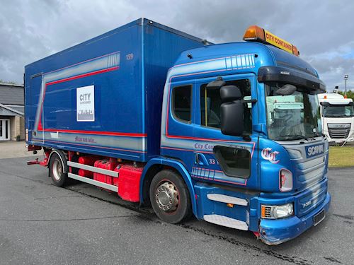Scania P320, Closed box