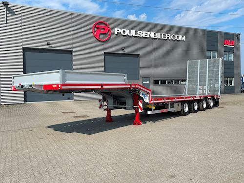 Hangler 4-aks 4,20m 2-delt heldækkende rampe, Maskintrailer
