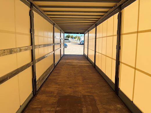 BP Trailer 4-aks med truck beslag Curtains - 11
