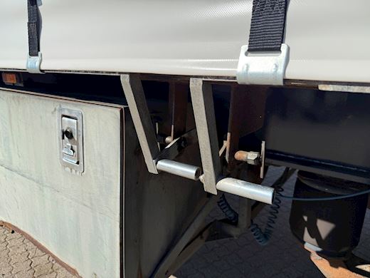 BP Trailer 4-aks med truck beslag Curtains - 9