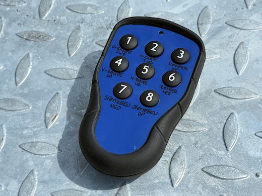 Hangler 3-aks AgroLine maskintrailer med hjulbrønde Maschinanhänger - 34