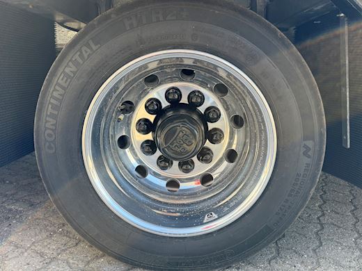 Hangler 3-aks AgroLine maskintrailer med hjulbrønde Maschinanhänger - 31