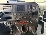 Mercedes-Benz Antos 2533L 6x2*4 Closed box - 14