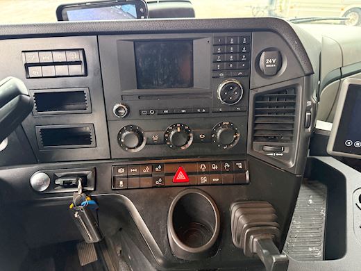 Mercedes-Benz Antos 2533L 6x2*4 Closed box - 14