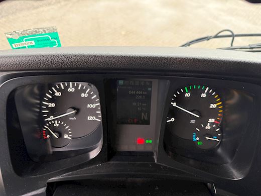 Mercedes-Benz Antos 2533L 6x2*4 Closed box - 17