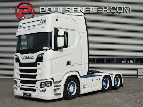 Scania S660 6x2 2950, Trækker