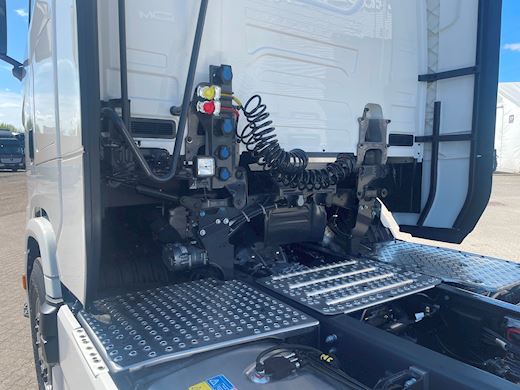 Scania S660 2950 6x2 Trækker - 6