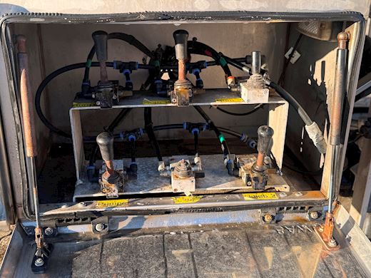 Intercunsult 3-aks tanktrailer 3-rum Tankopbygning - 12