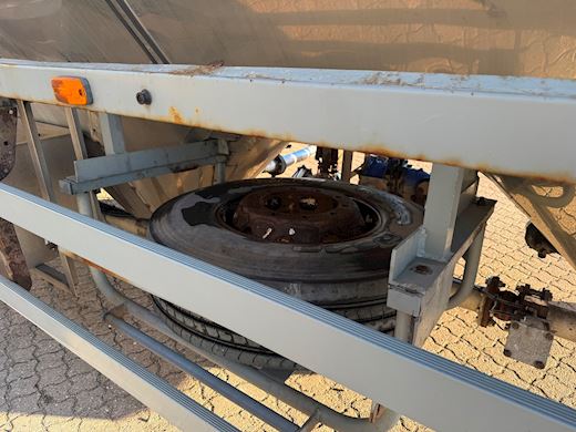 Intercunsult 3-aks tanktrailer 3-rum Tankopbygning - 14