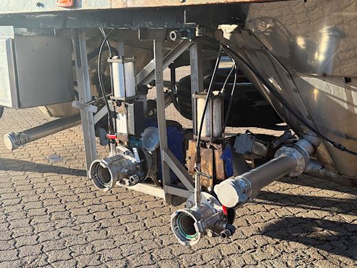 Intercunsult 3-aks tanktrailer 3-rum Tankopbygning - 13