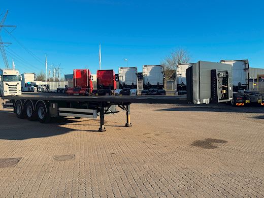 AMT 3-aks ligeud trailer m. containerlåse Åben - 5