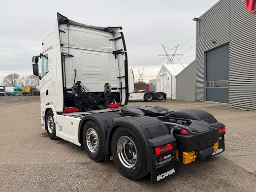 Scania S560 6x2/4 Twinsteer Tractor unit - 5