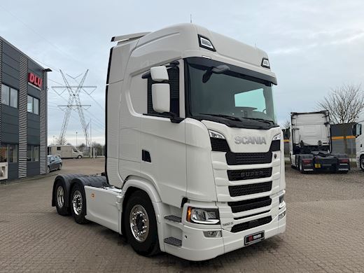 Scania S560 6x2/4 Twinsteer Tractor unit - 3