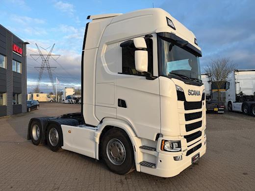 Scania S560 6x2/4 Twinsteer Tractor unit - 4
