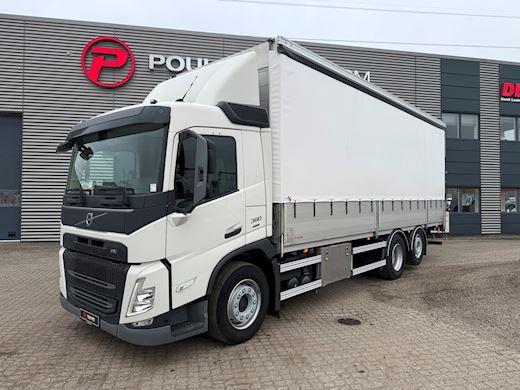 Volvo FM380 6x2*4 Curtains - 2