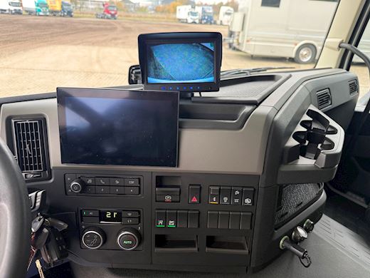 Volvo FM380 6x2*4 Curtains - 14