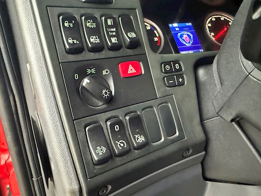 Scania P410 4x2 Tractor unit - 15