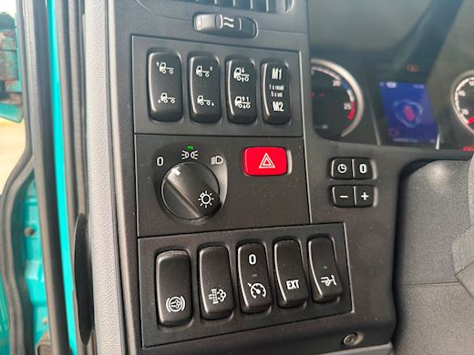 Scania G320 4x2 Curtain-Sider - 19