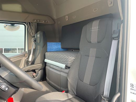 DAF XF480 6x2 Box m. lift Koffer aufbau - 11