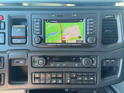 Scania S770 6x2 V8 Tractor unit - 15