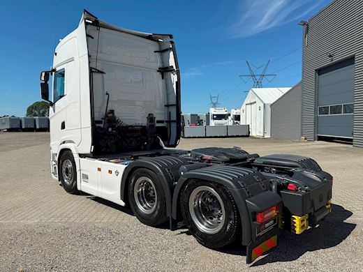 Scania S770 6x2 V8 Tractor unit - 6