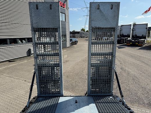 Hangler 3-aks AgroLine maskintrailer med hjulbrønde Maskintrailer - 12