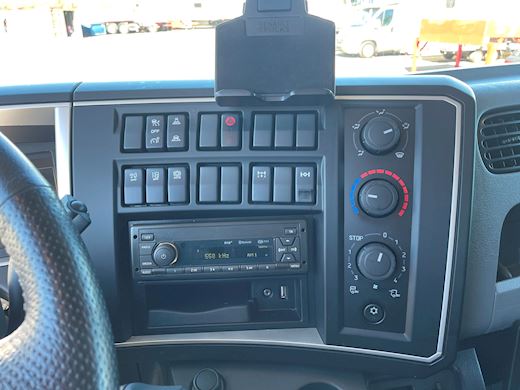 Renault D16.280 Foldedørskasse Fast kasse - 18