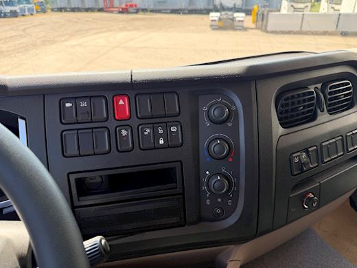 DAF XB 230 Fast Kasse m. lift Fast kasse - 15