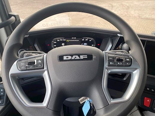 DAF XF480 6x2 Distribution Fast kasse - 14