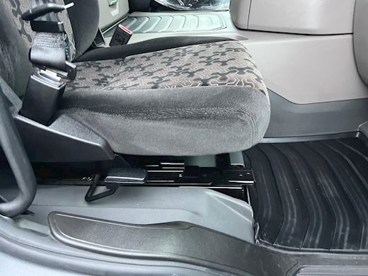 Scania P280 B 4x2 NB Gardin - 11