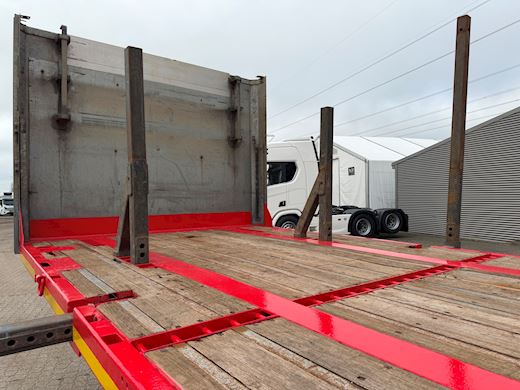 Kel-Berg 3-aks åben ligeud trailer med udtræks-kæpstokke Åben - 8