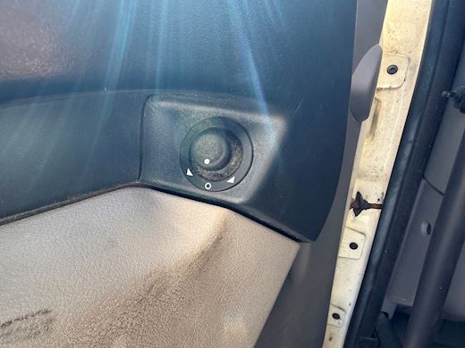 LF 260 4x2 Fast kasse - 13