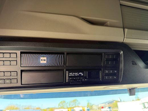 MAN TGX 26.470 6x2/4 m. Fassi F235 kran Kran - 25