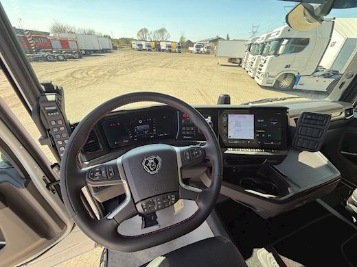 Scania R590 Tridem Hiab 24T Krog Kroghejs - 17